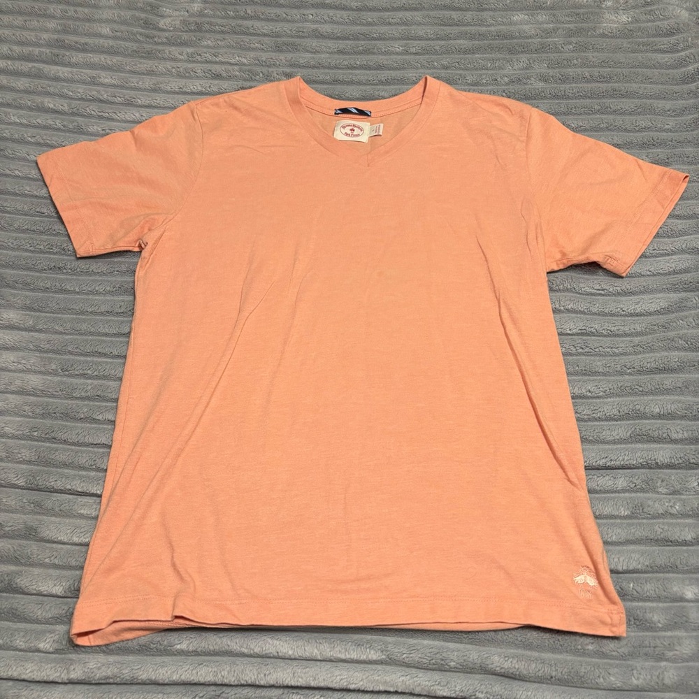 Vintage Brooks Brothers V-Neck men’s size Large shirt 
Men’s‎ size L